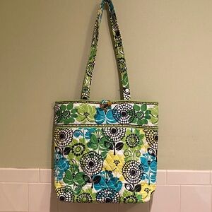 🌺Vera Bradley Floral Quilted Tote Bag in Green, Blue & Yellow ,black